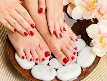 Beauty Parlours For Pedicure