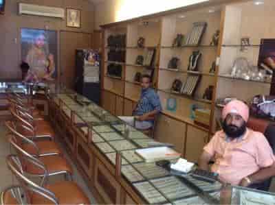 Guru deals nanak jewellers