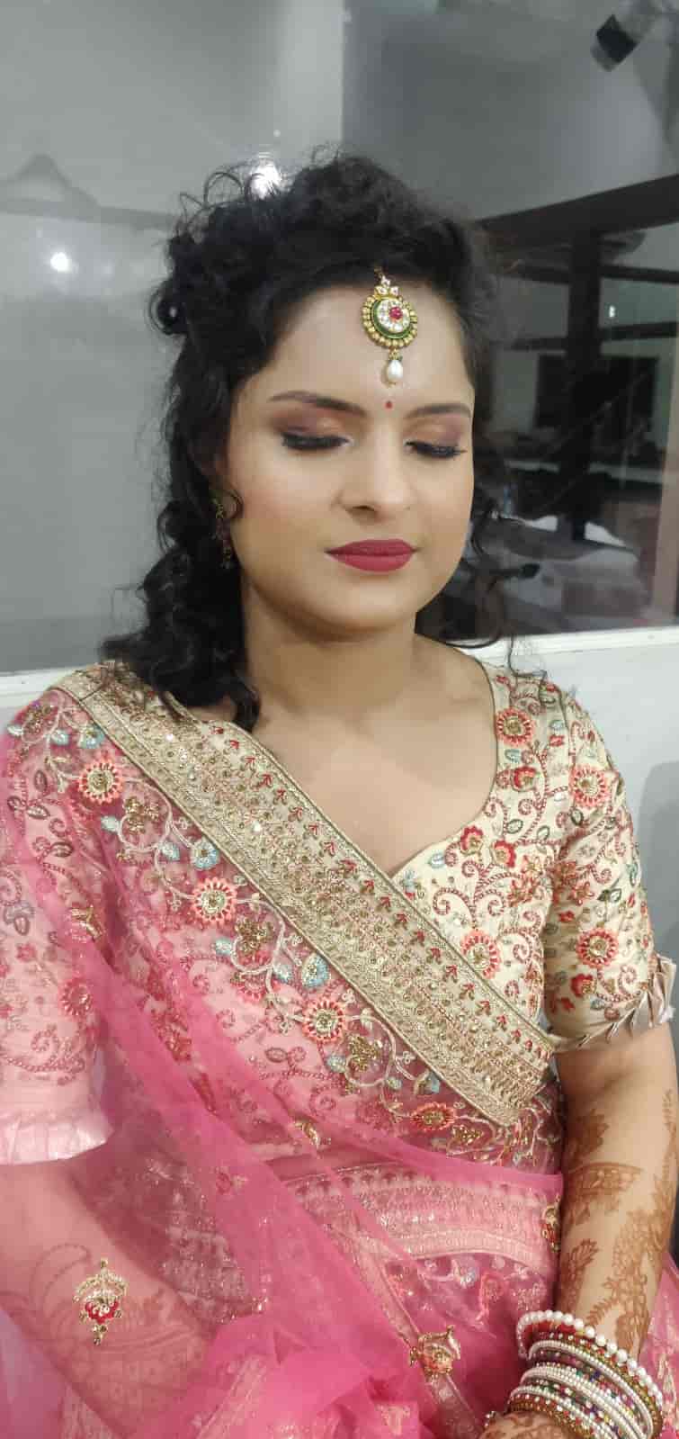 Raj creations hair and beauty in New Agra,Agra Best Salons in Agra