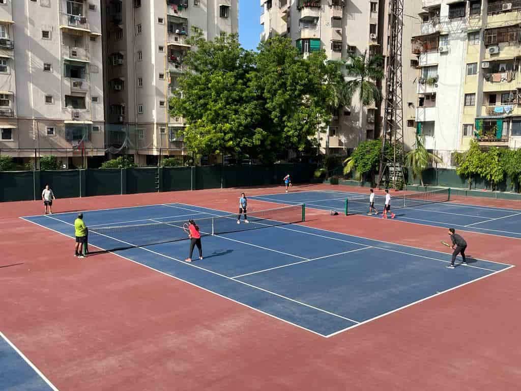 Top Badminton Classes in Ahmedabad Best Badminton Academy near me