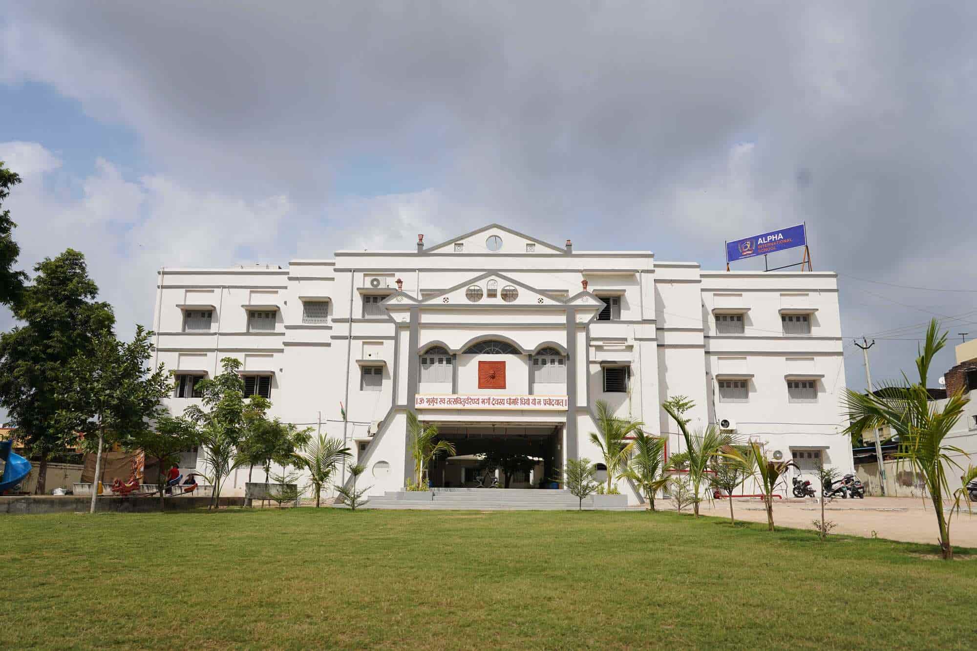 Alpha International School