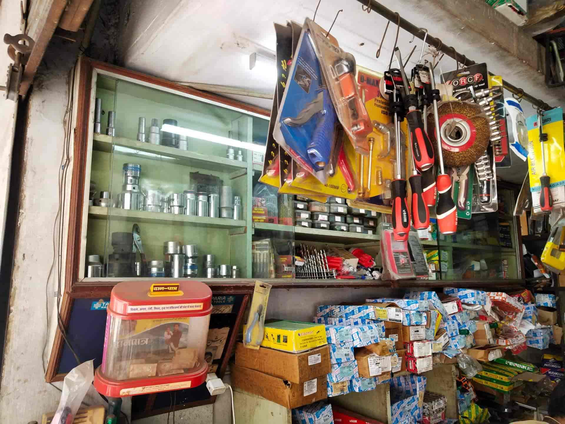Paras Traders in Mirzapur,Ahmedabad Best Garage Tool Dealers in