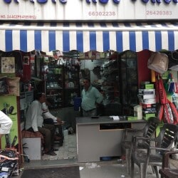 Mithakhali six shop road car accessories