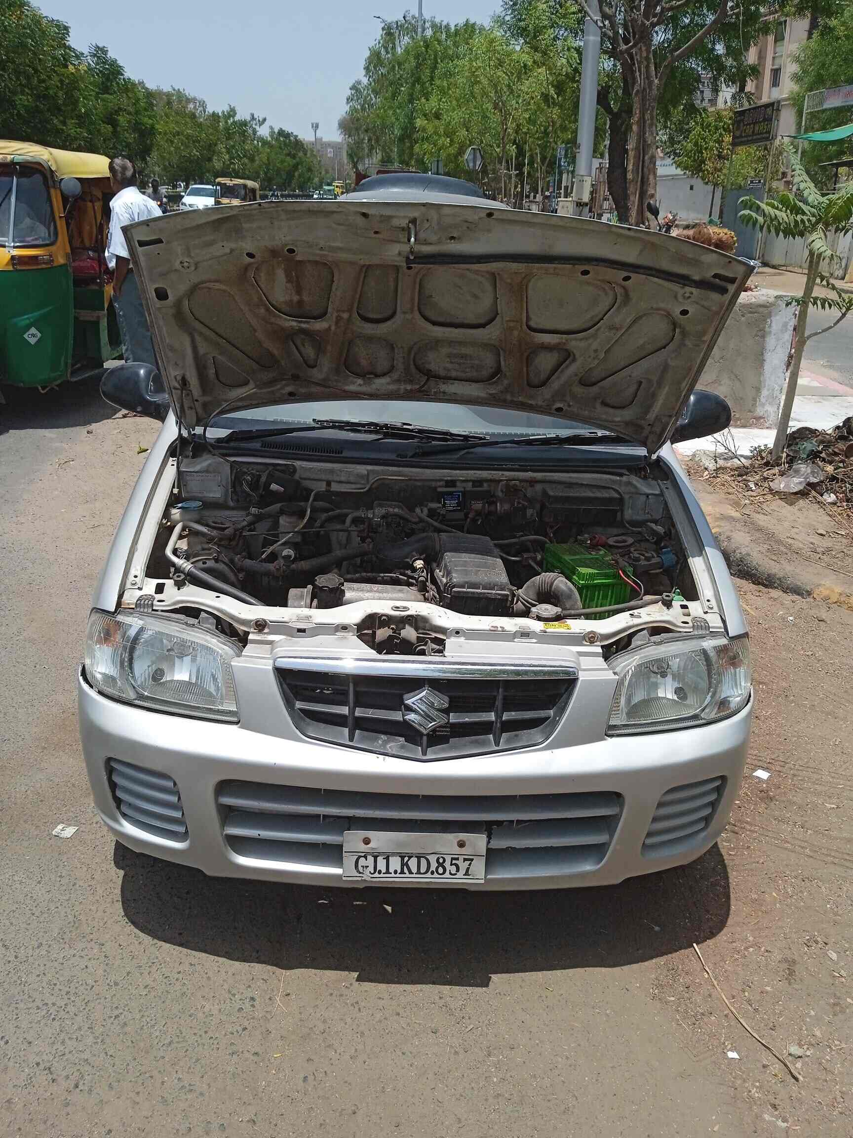 Shri Kali Motors Services Station in Chandkheda,Ahmedabad Best Nissan