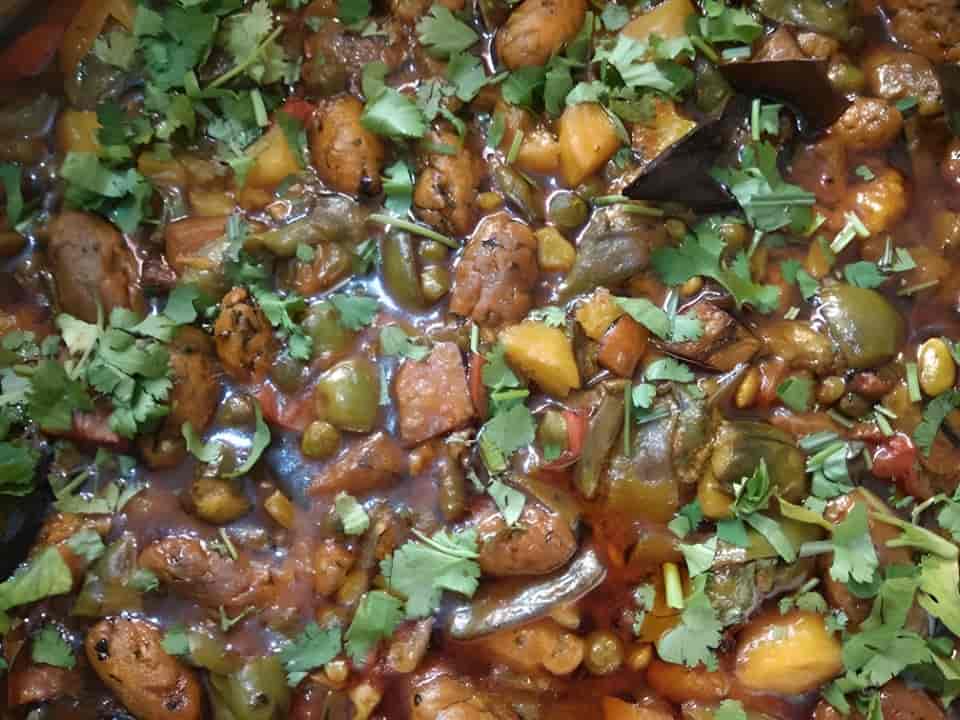 Top Veg Tiffin Services in Gurukul, Ahmedabad Best Tiffin Services