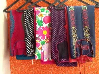 Yetuk ayollar bilan rus porno Arab erotik klip