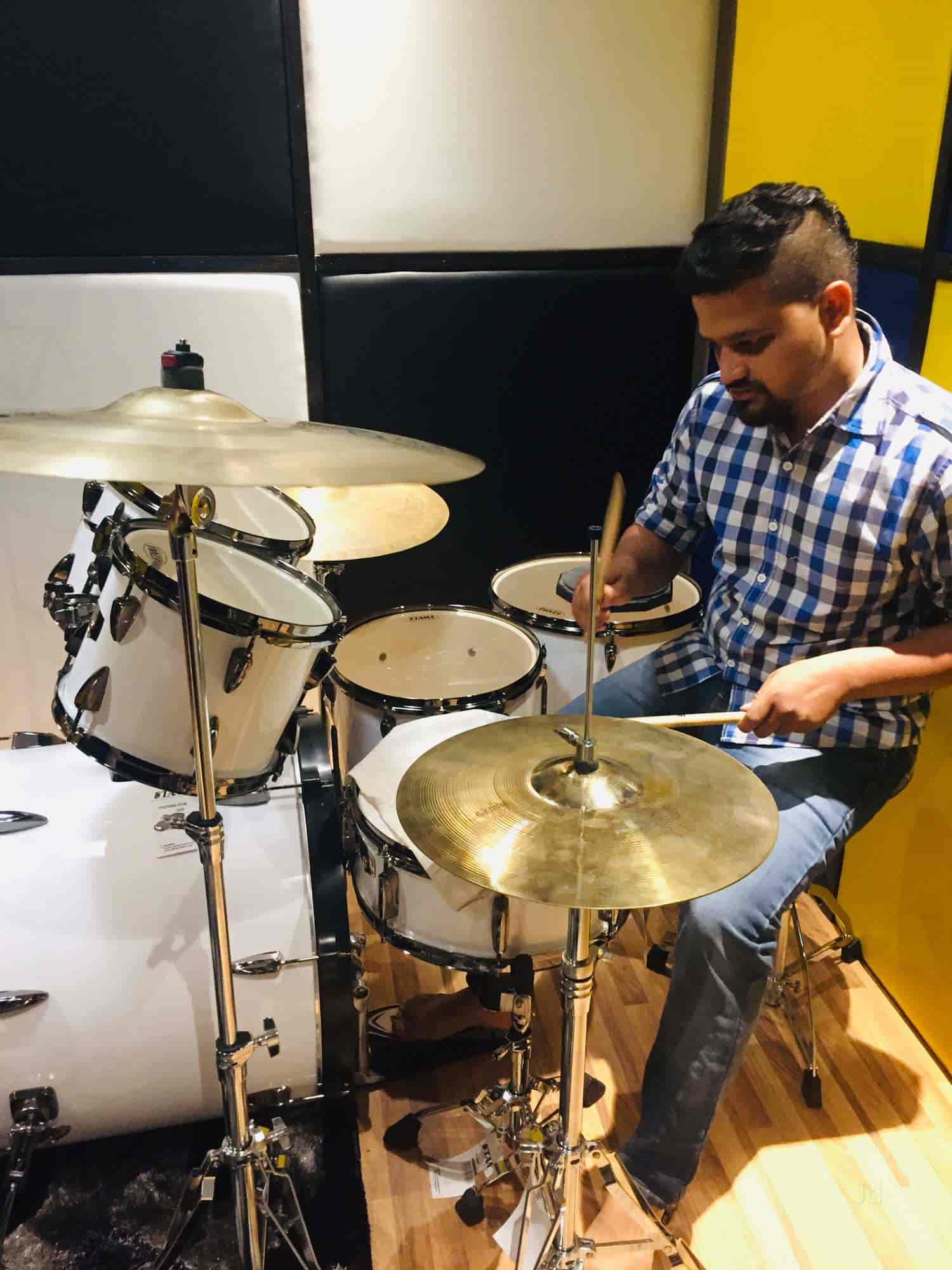 The Beat Music Classes in Thaltej,Ahmedabad Best Music Classes in