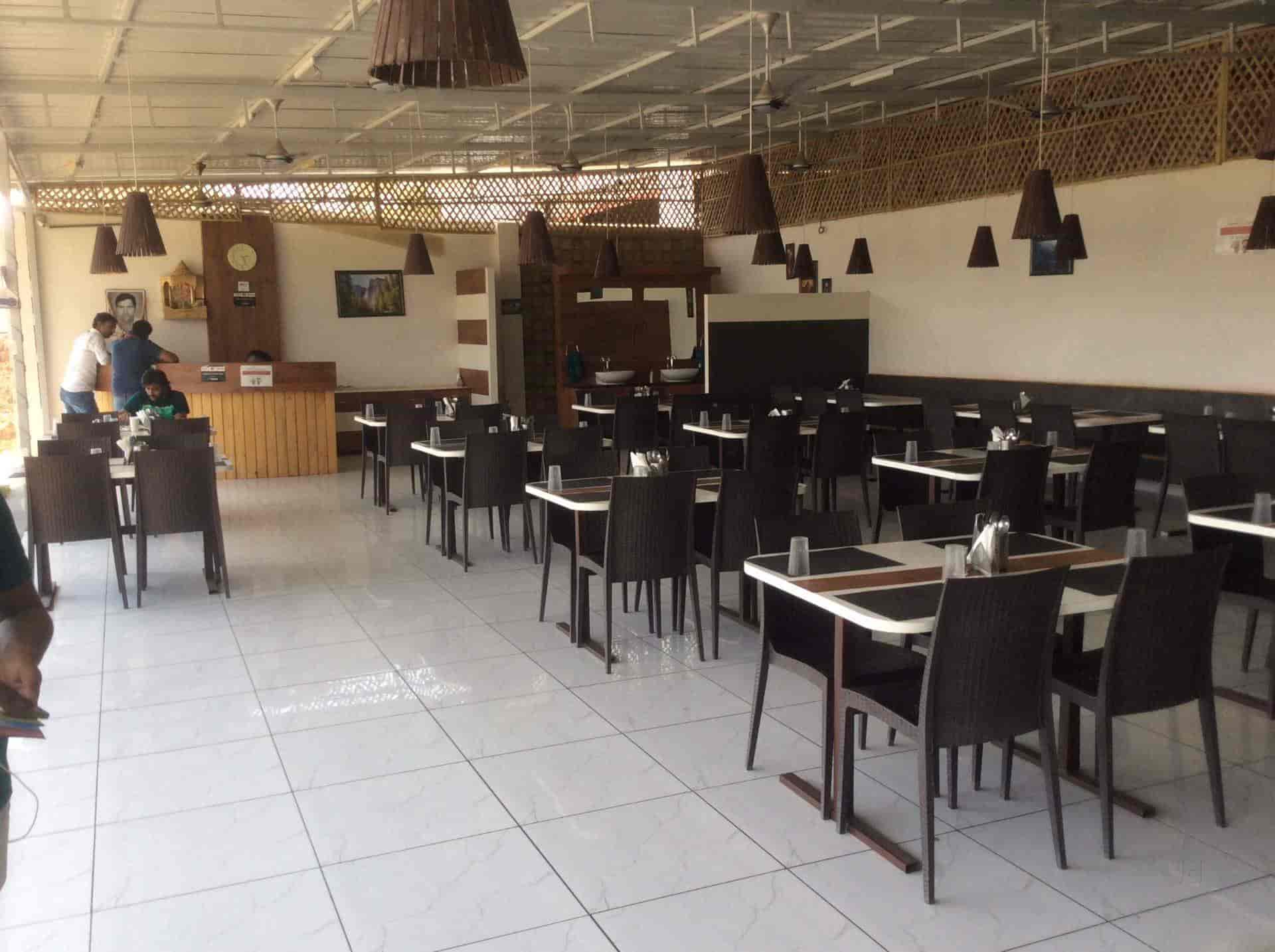 Shahi Chaska in Vaishno Devi Circle,Ahmedabad Best Gujarati