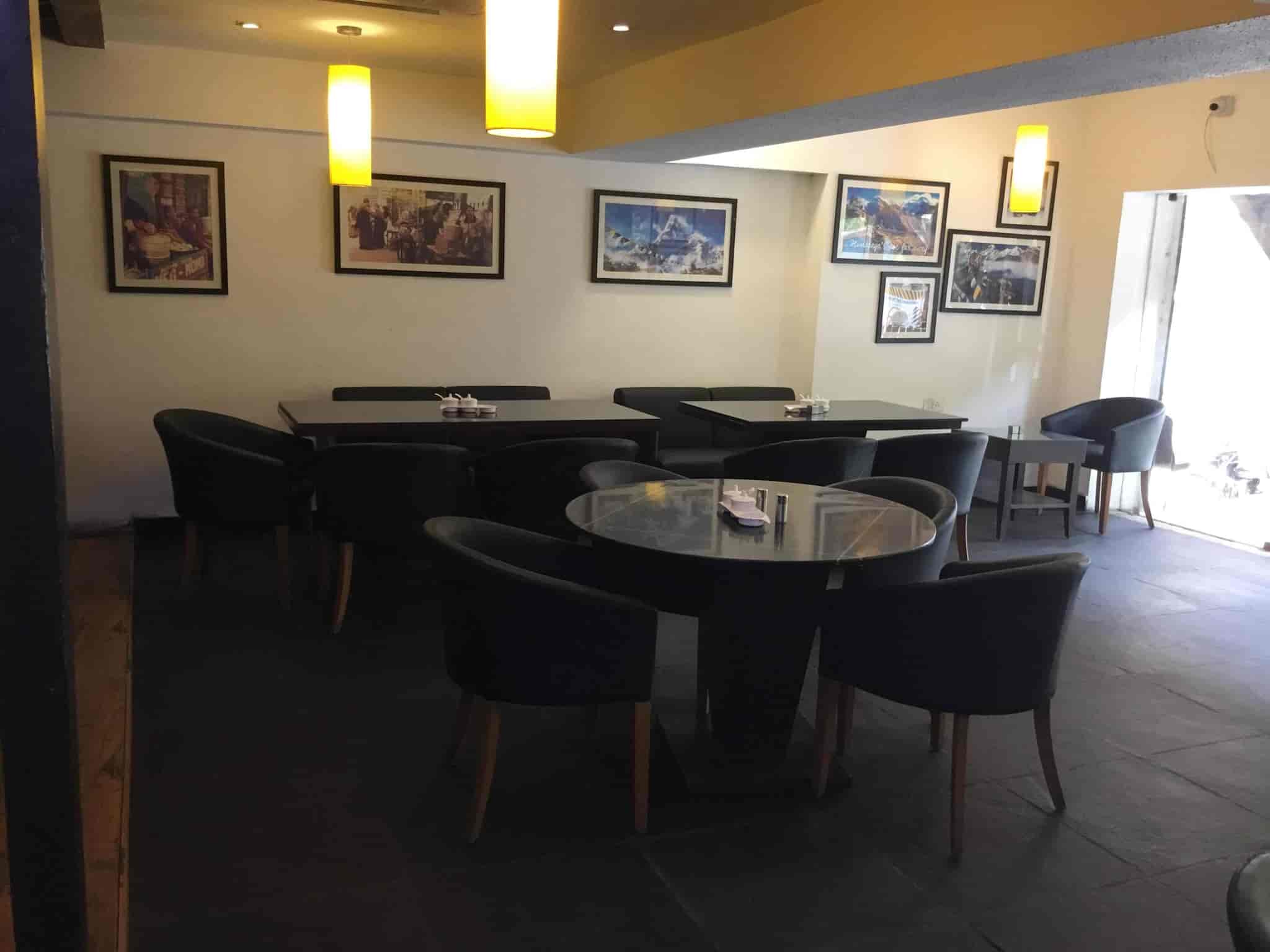 Momoman in Drive In Road,Ahmedabad Order Food Online Best Chinese