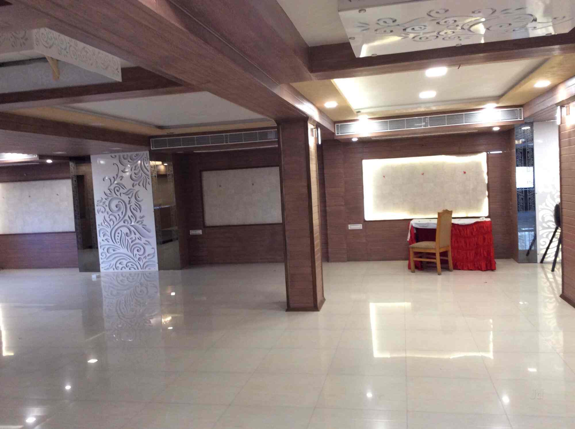 Prince & Princess in Vastrapur,Ahmedabad Best Banquet Halls in
