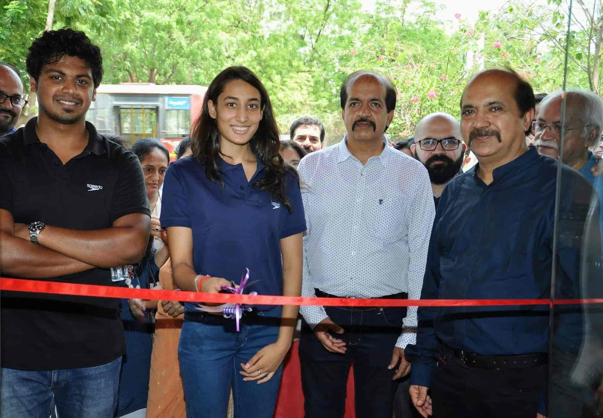 Find list of Speedo Stores in Chanakya Puri Speedo Outlets Delhi near