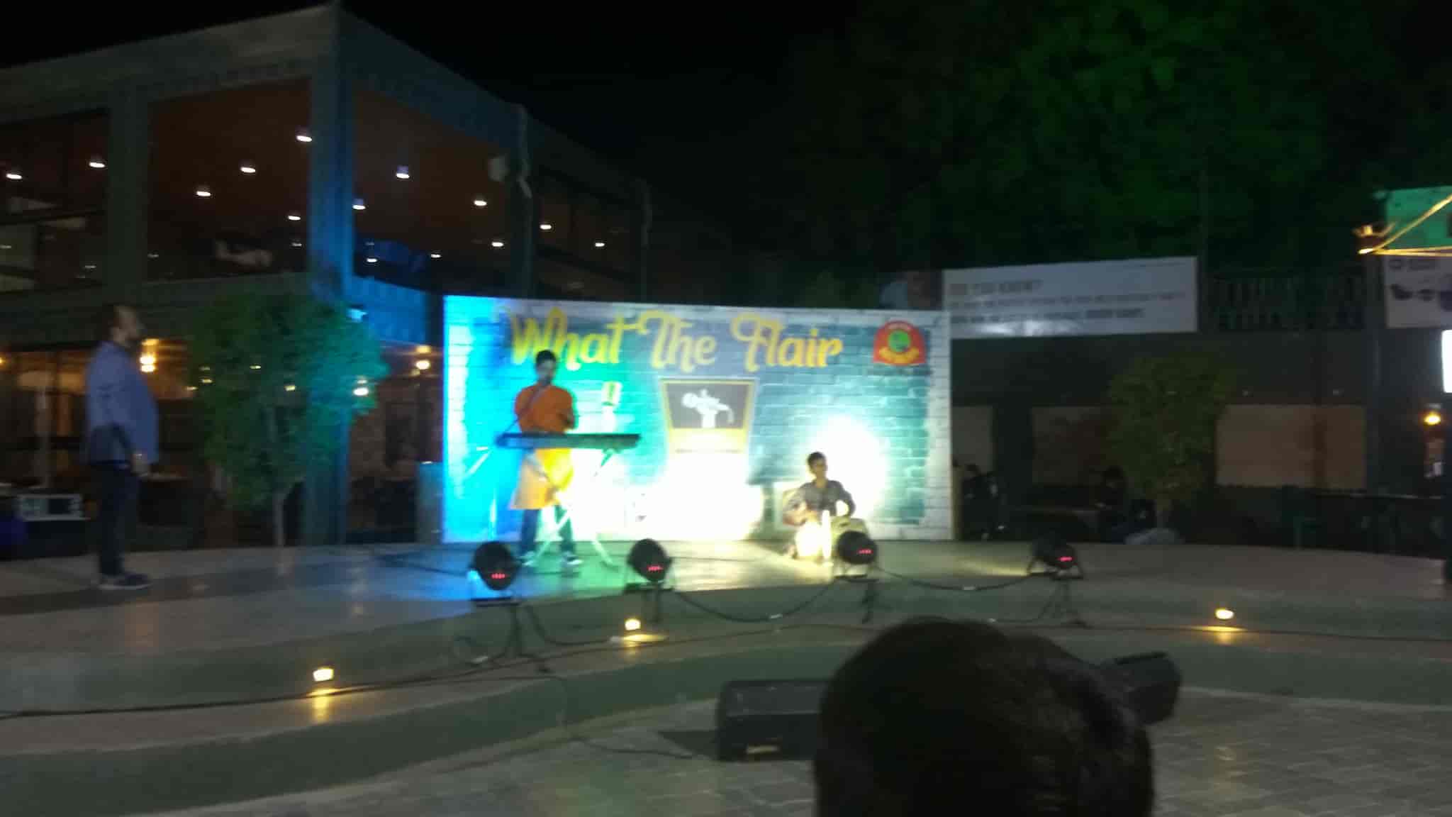 Sarswati Music Academy in Ranna park,Ahmedabad Best Music Classes in