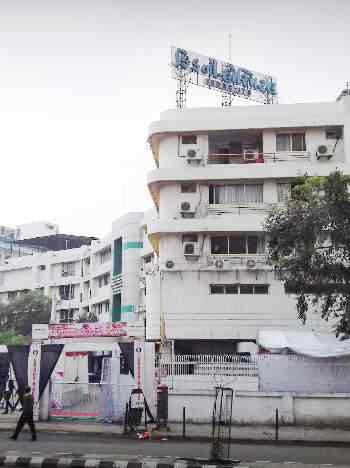 Dr. Neetu Bhusan Jawle (Institute Of Kidney Diseases And Research