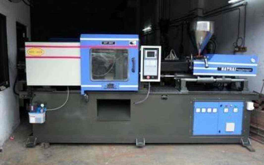 Z Machinery, Kathwada Gidc Injection Moulding Machine Manufacturers