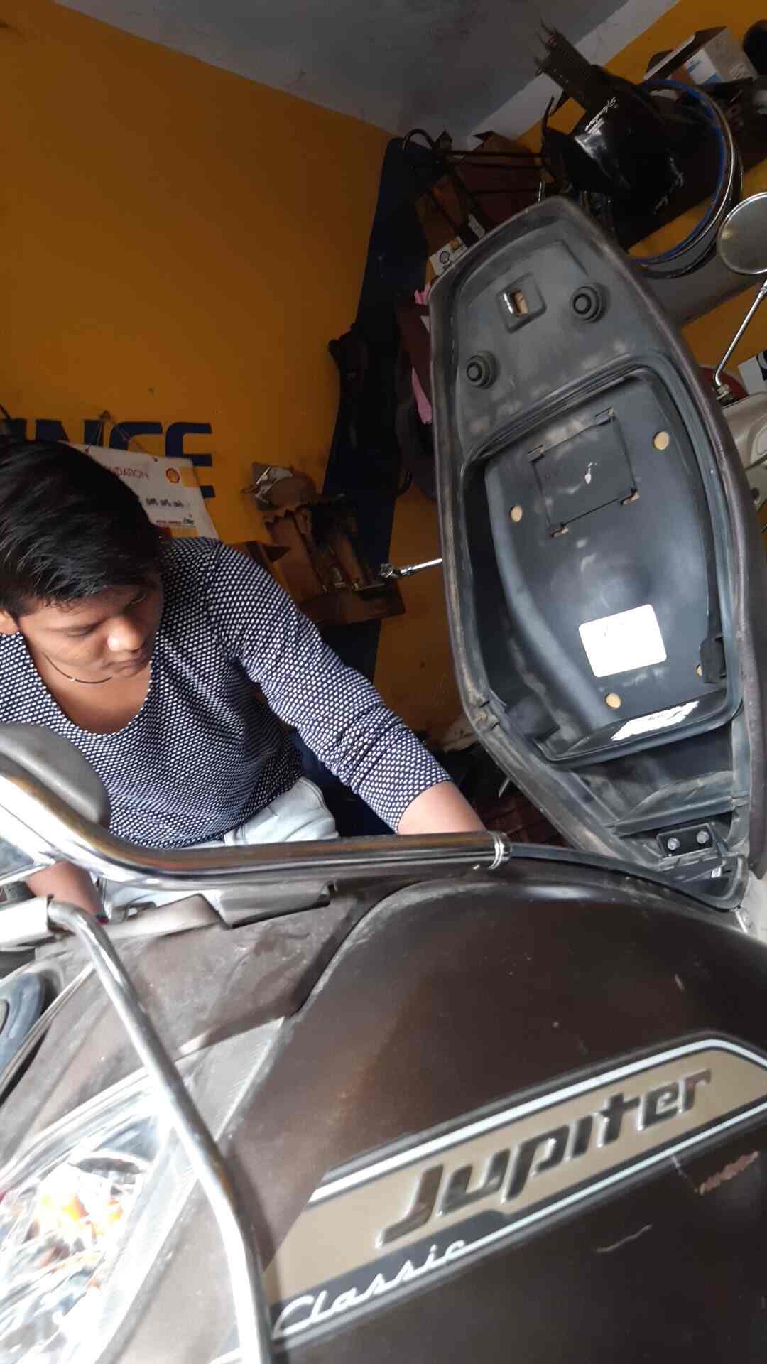 Shree Umiya Car Service in Vastral,Ahmedabad Best SuzukiMotorcycle