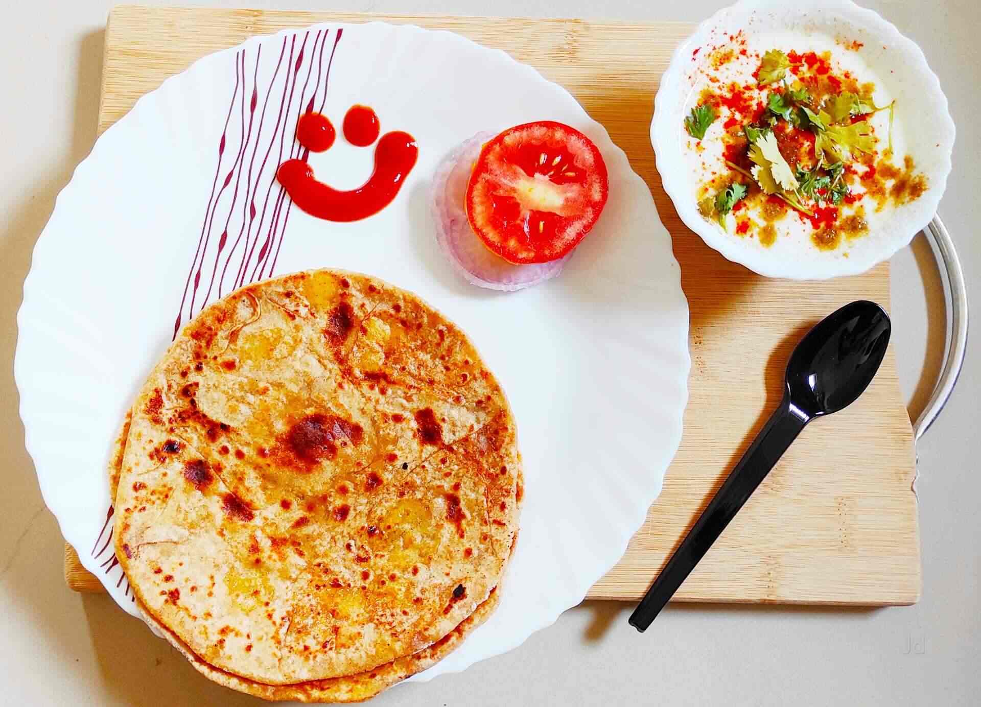 Asha Tiffin Service in Vastrapur,Ahmedabad Best Tiffin Services in