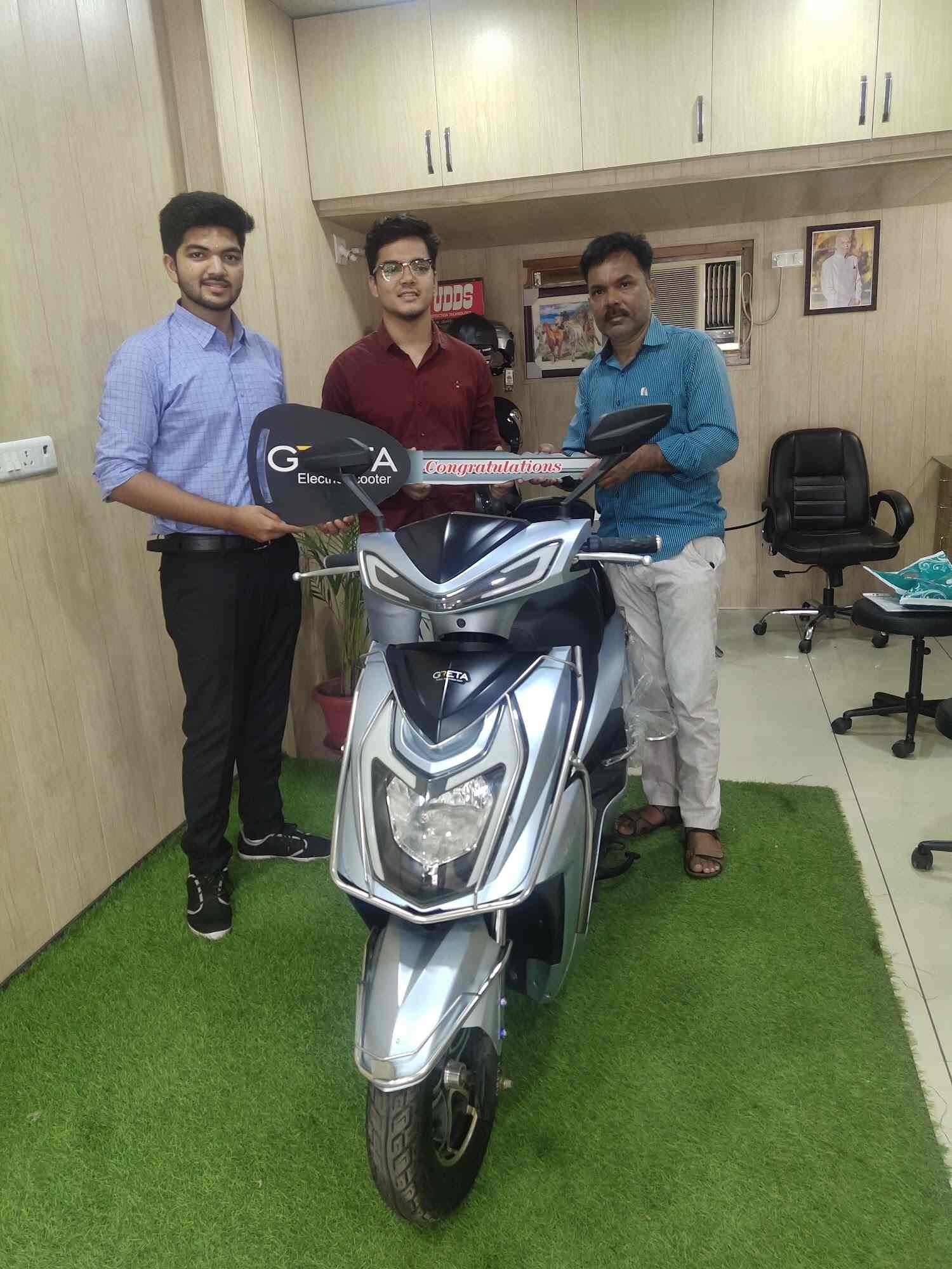 Navkar Autocare Greta Electric Scooters Electric Bikes in Ellis