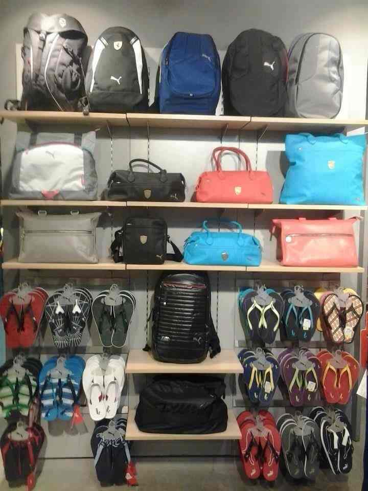 puma store 4d square