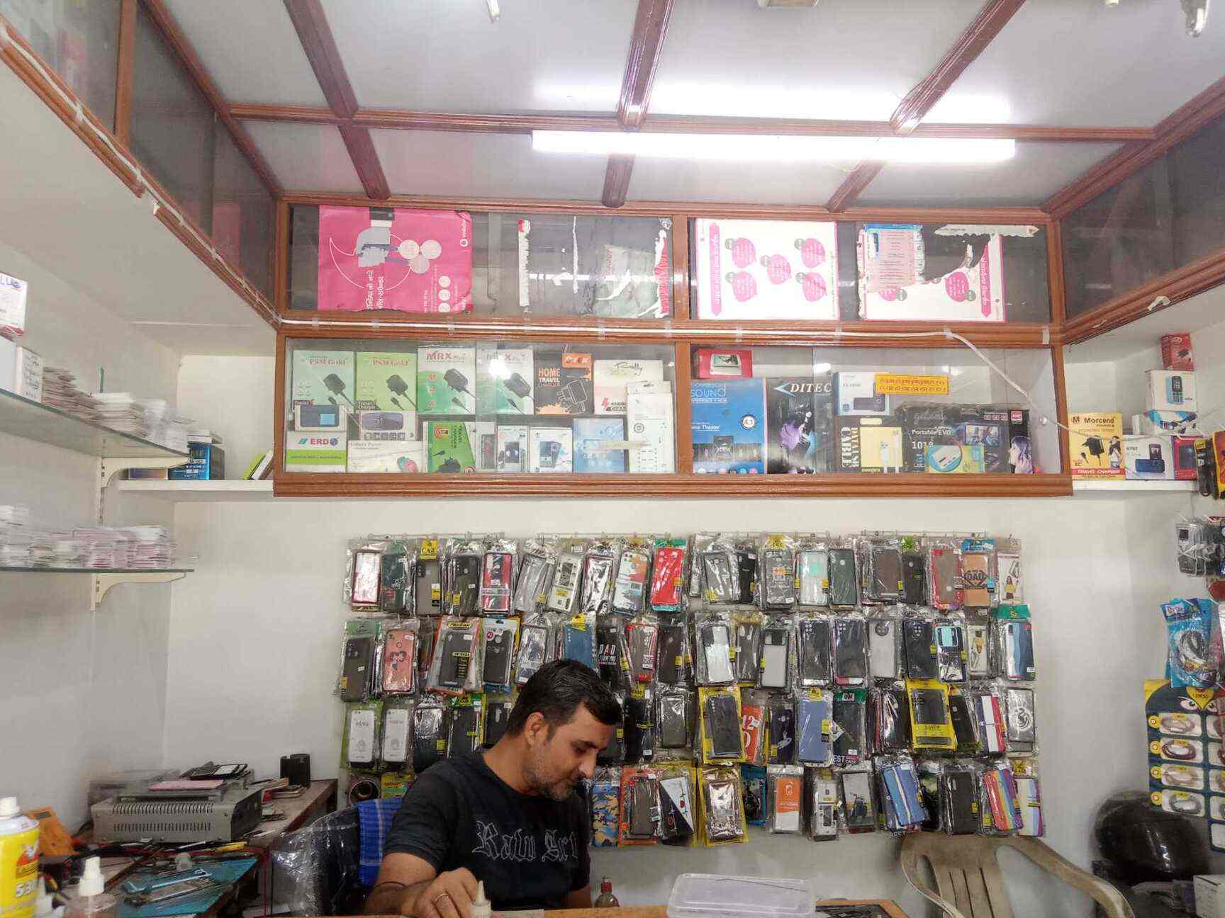 Fp Enterprise in New Vadaj,Ahmedabad Best Mobile Phone Dealers in