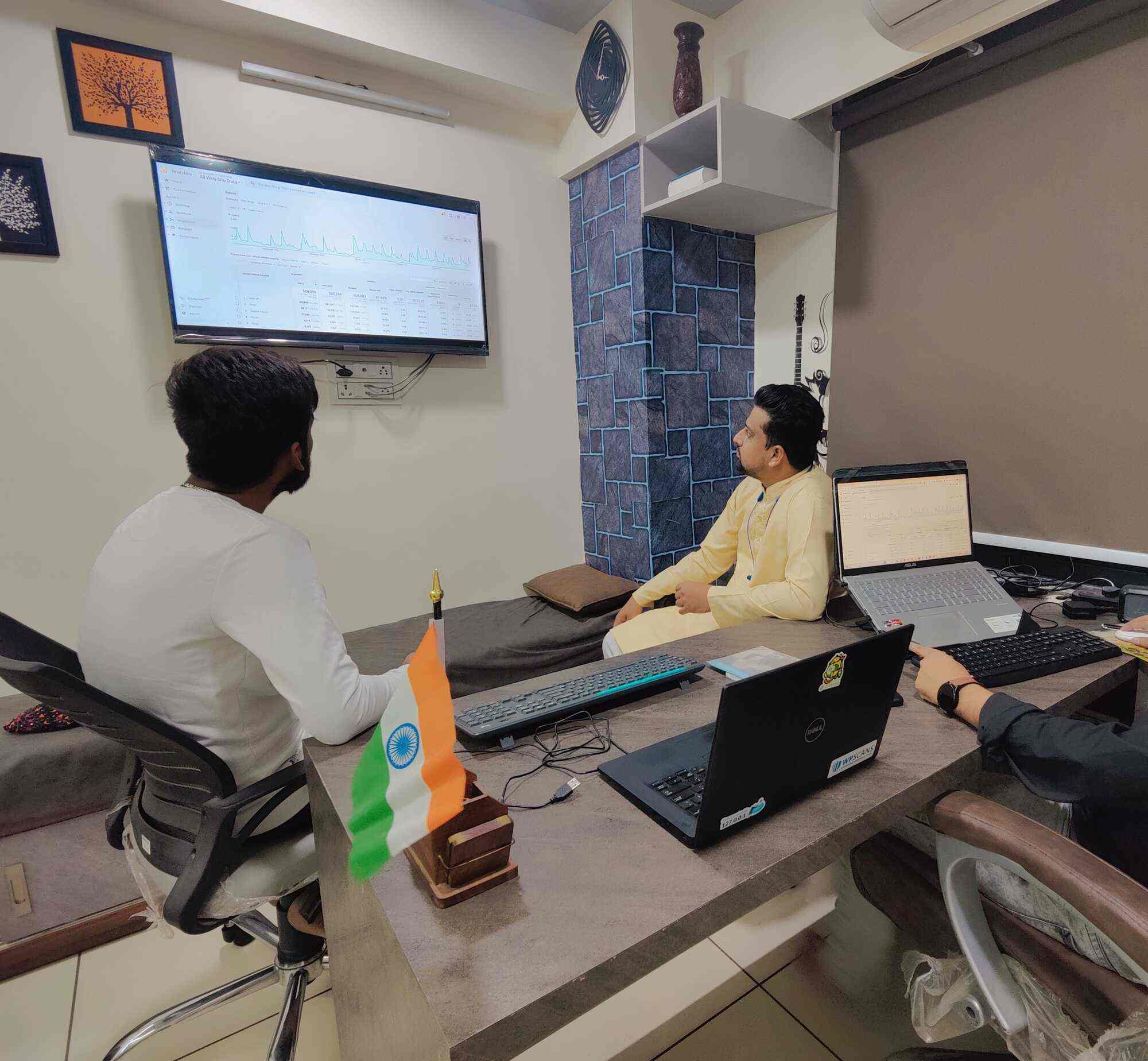 what-adverts-digital-marketing-training-in-vasna-ahmedabad-best