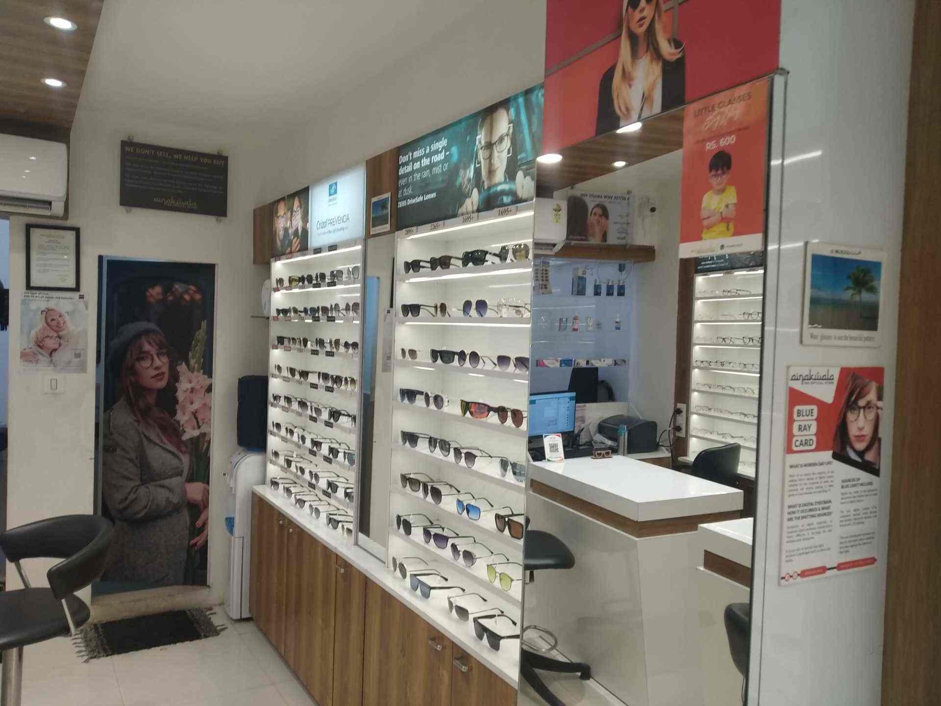 Ainakwala The Optical Store in Jodhpur Tekra,Ahmedabad Best Contact
