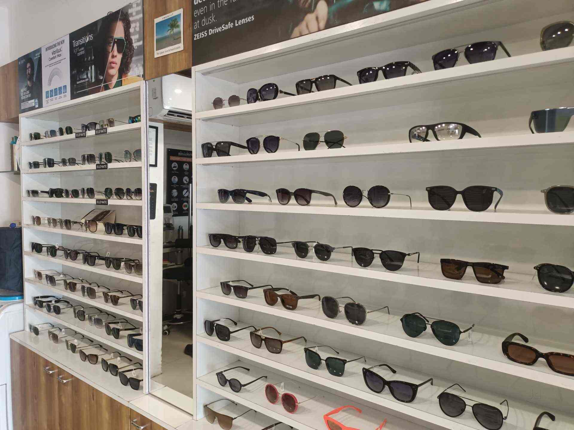 Ainakwala The Optical Store in Jodhpur Tekra,Ahmedabad Best Contact