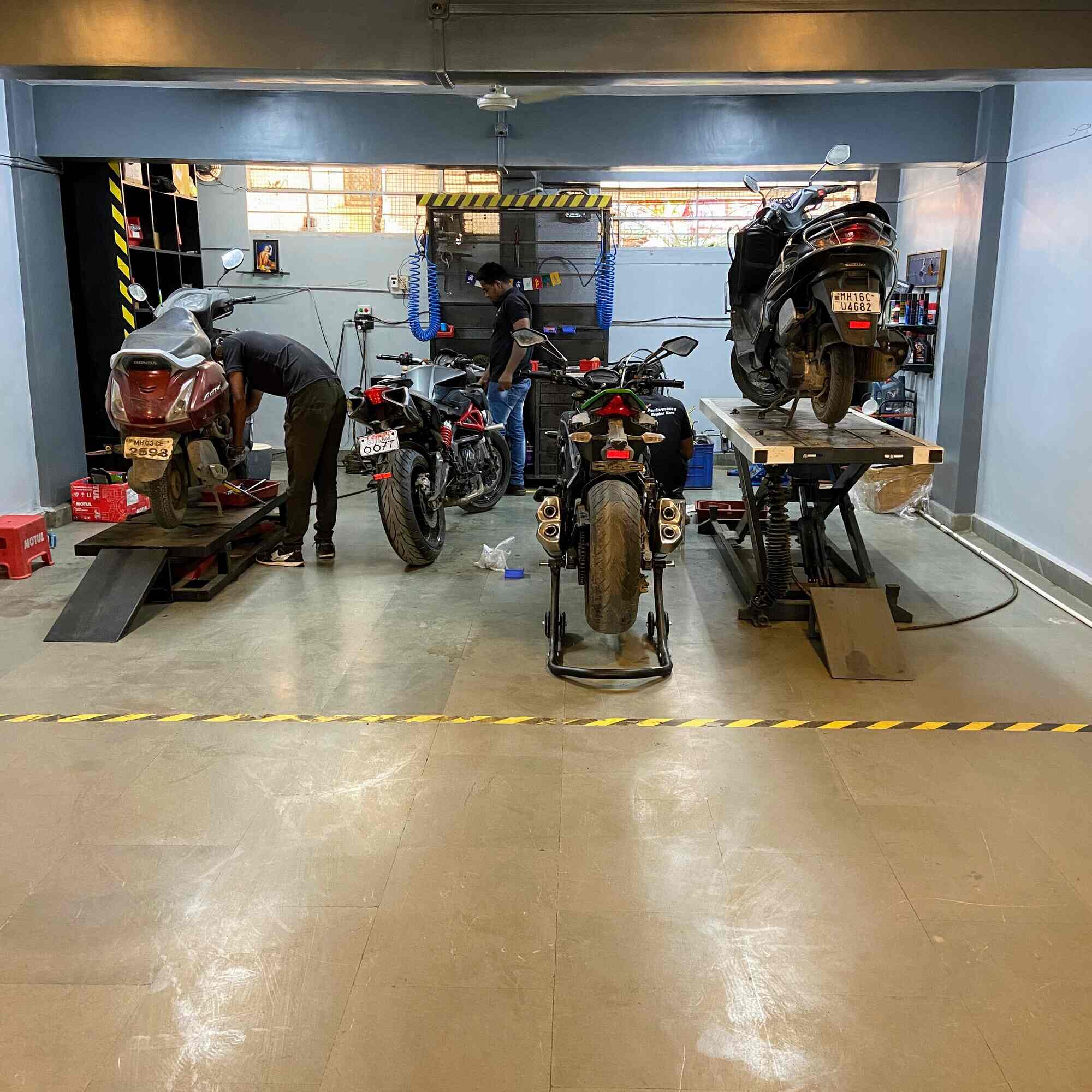 Top Royal Enfield Motorcycle Repair & Services In Tofkhana - Best Royal  Enfield Motorcycle Repair & Services Ahmednagar - Justdial