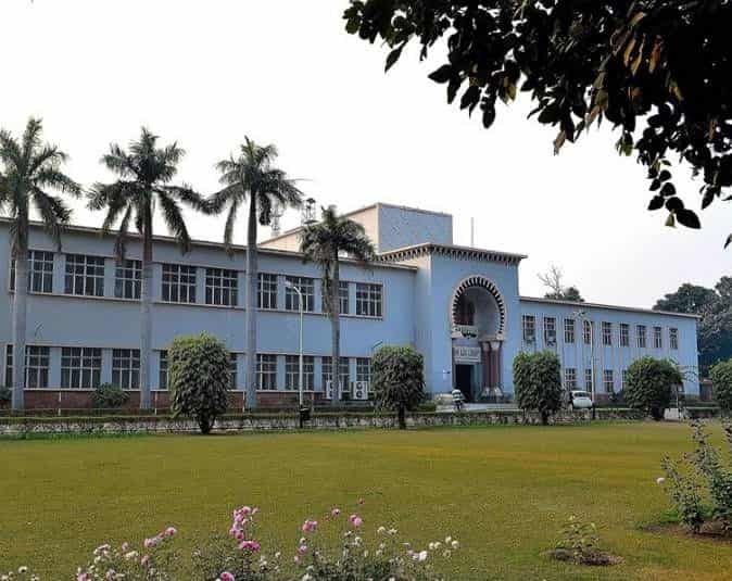 Maulana Azad Library 1