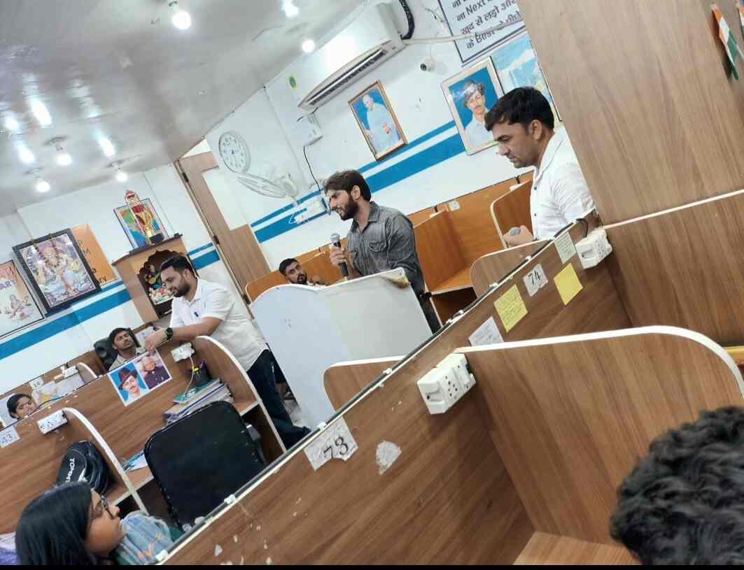Maa Sarswati High Digital Library 5