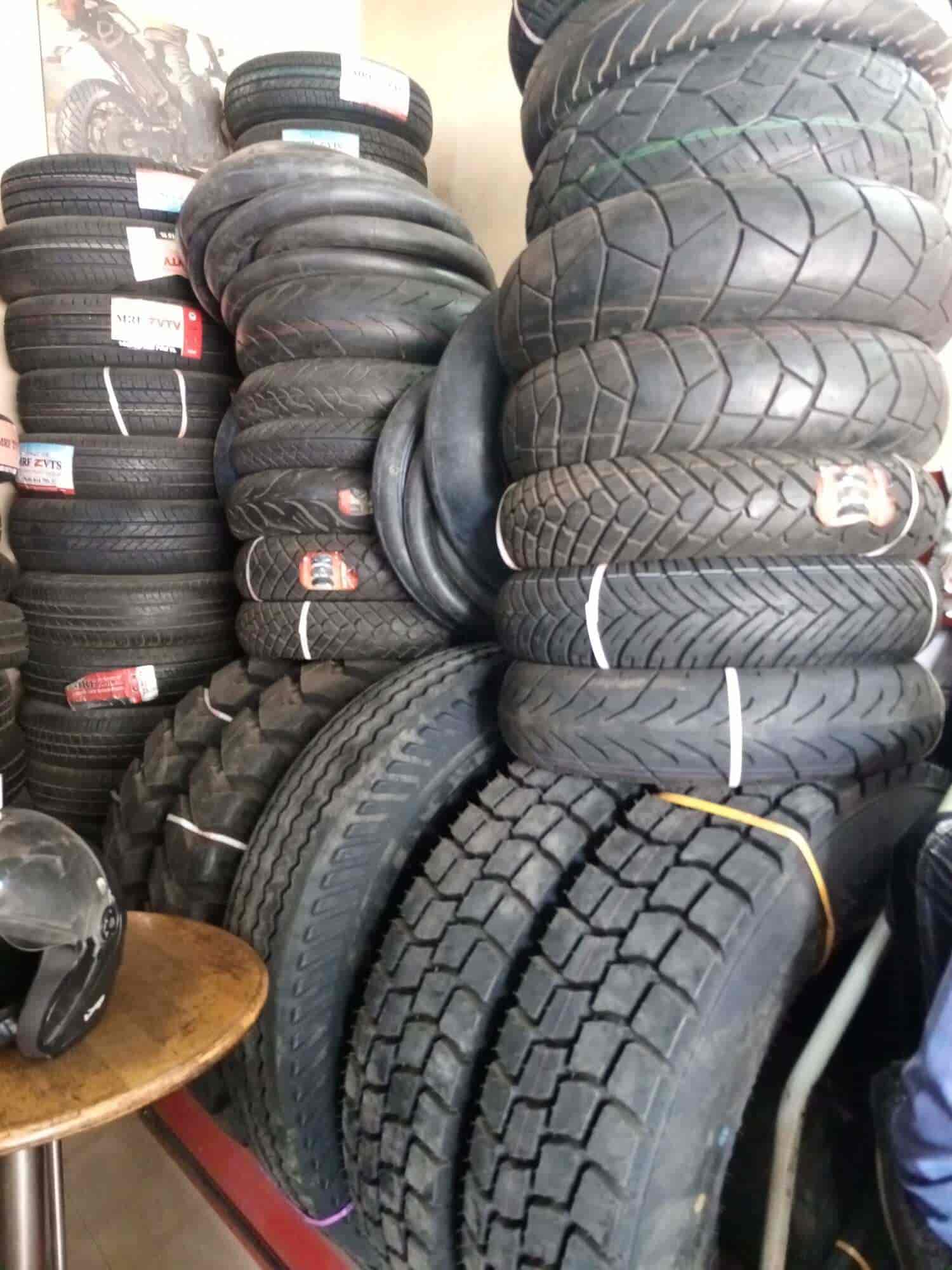 Top Two Wheeler Tyre Dealers in Aligarh Best Two Wheeler Tire Dealers