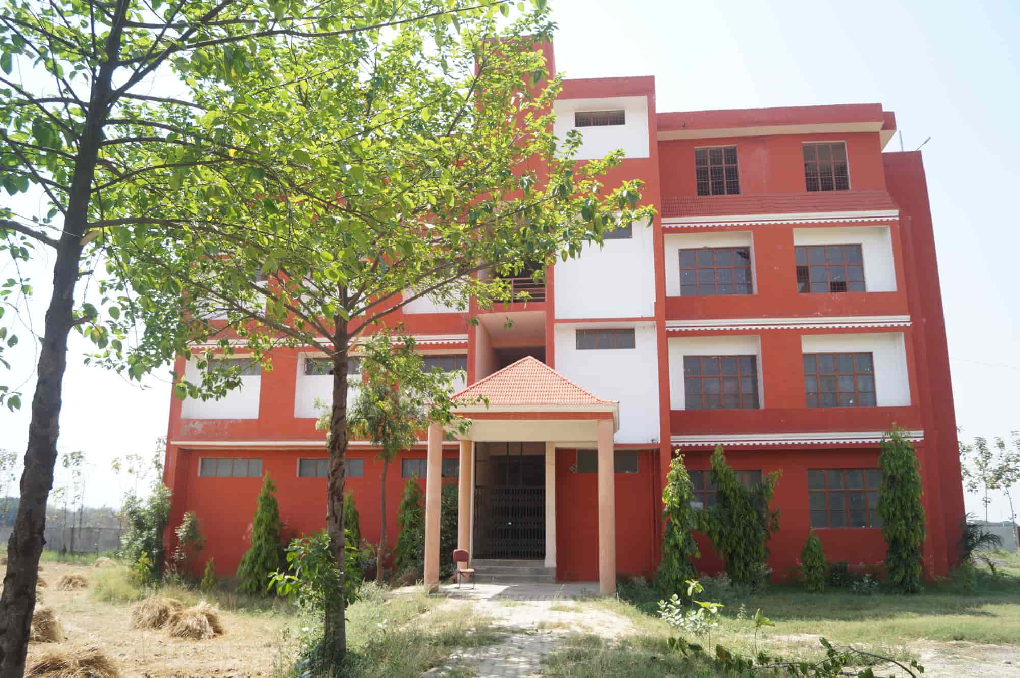 Mangla Devi Smarak Degree And Law College in Naini,Allahabad Best