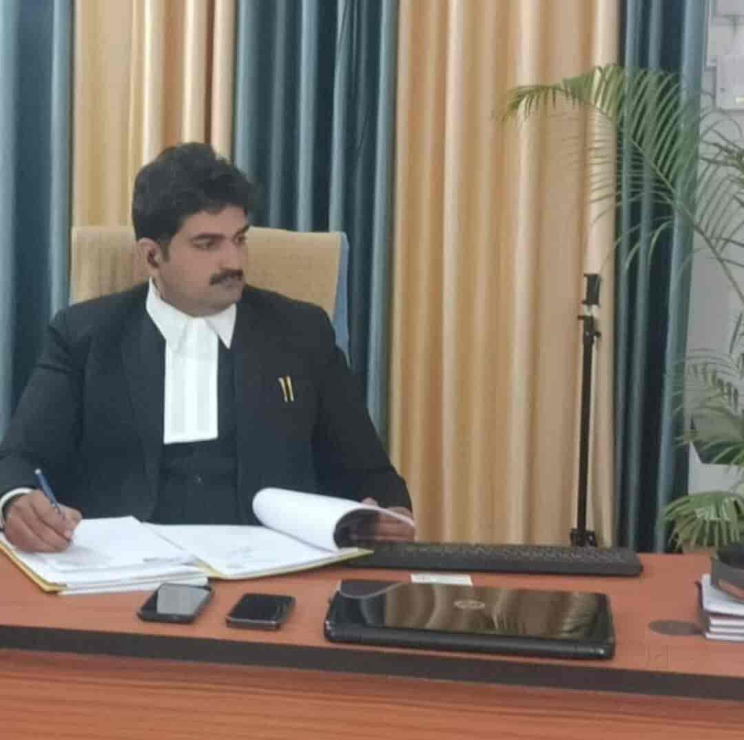 Allahabad Law Associates in Civil Lines,Allahabad Best Lawyers in