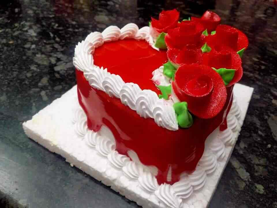 Buy Anniversary Cake Online Custom Cake Noida  Gr Noida  Creme Castle