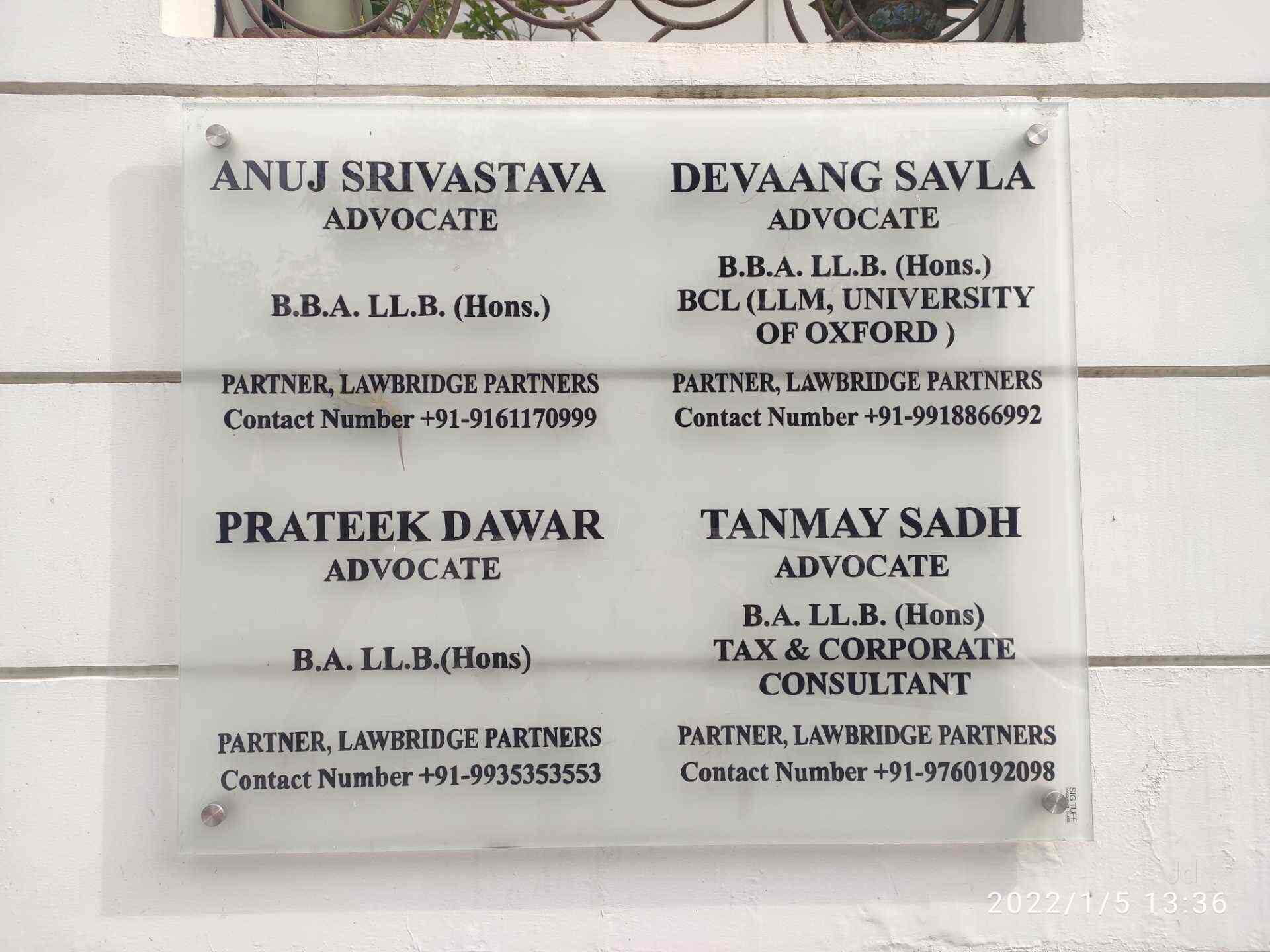 Contact the high court online