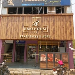 Top Christmas Cake Retailers in Sabji Mandi - Best Xmas Cake ...