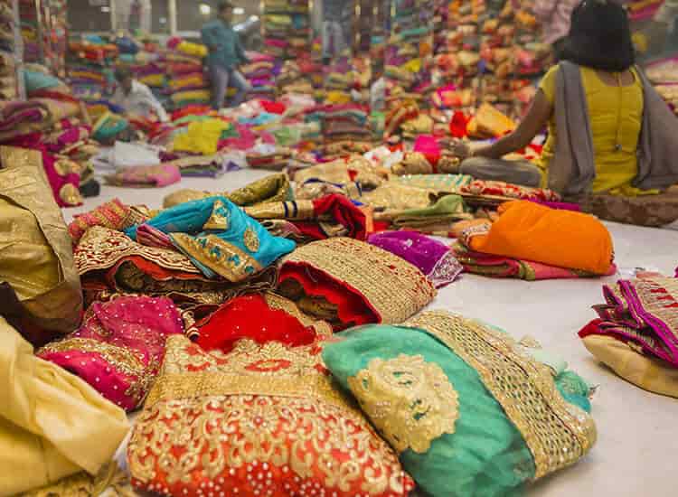 Dulhan saree shop hot sale