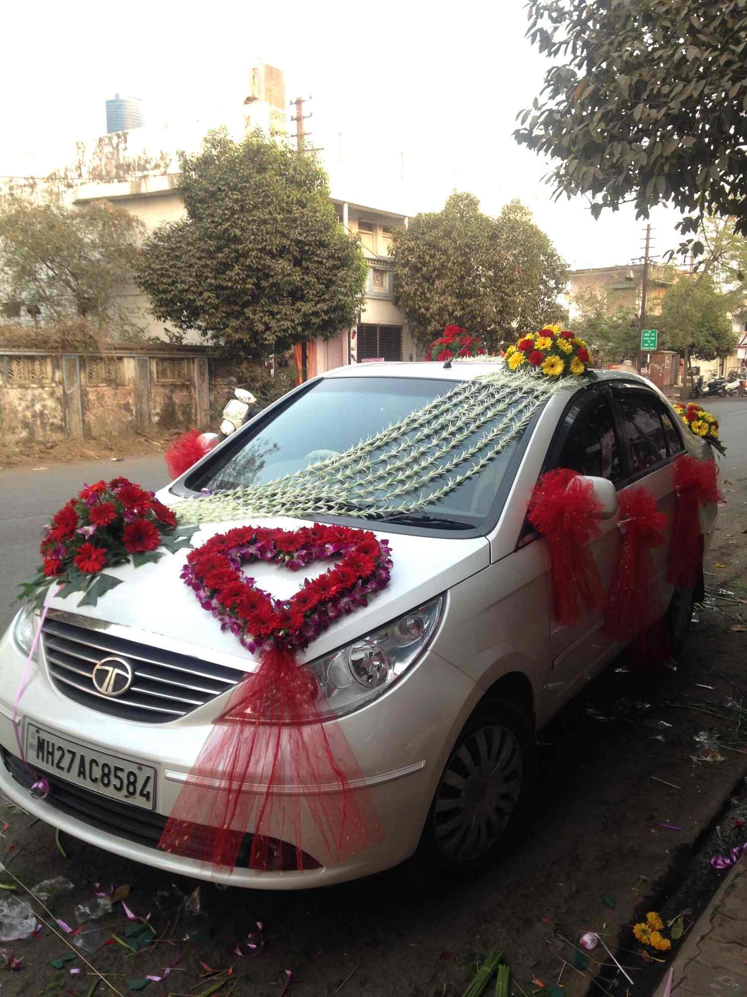 Mahajan Decoration And Flower Art Service in Kanwar Nagar,Amravati