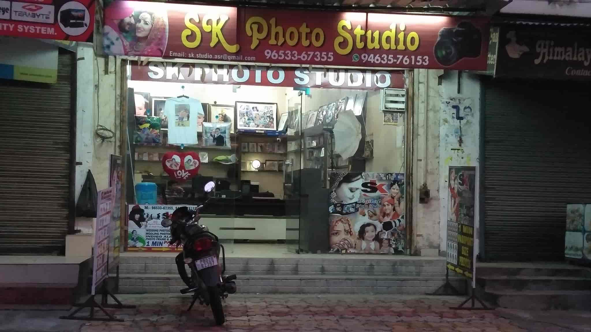 Raj Sk Studio Amritsar in Khandwala,Amritsar Best Instant Photo