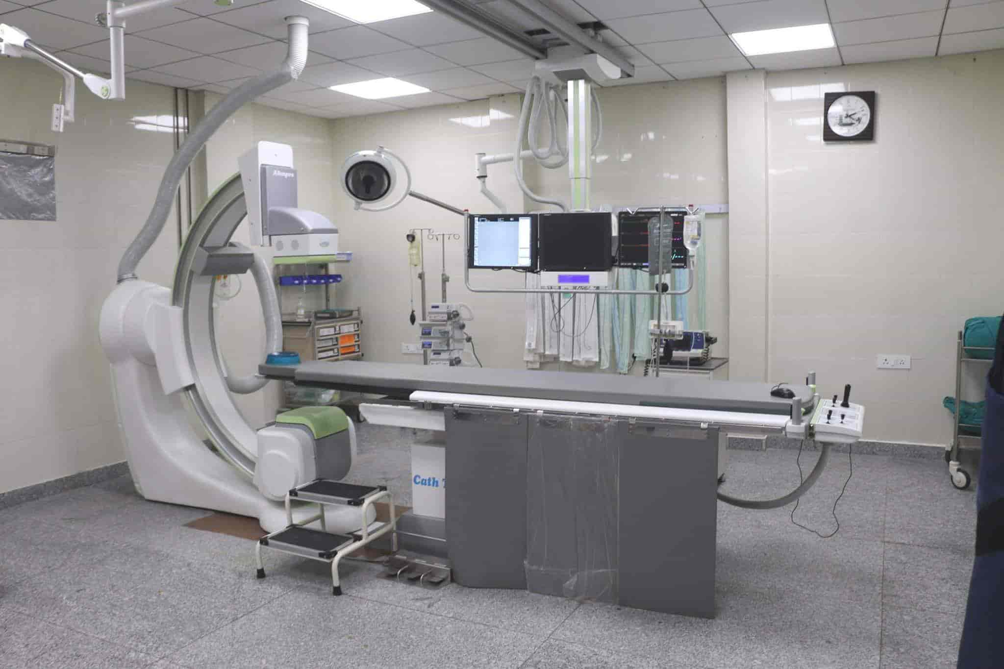 Emergency Medical Care Hospital in Basant Avenue,Amritsar - Best