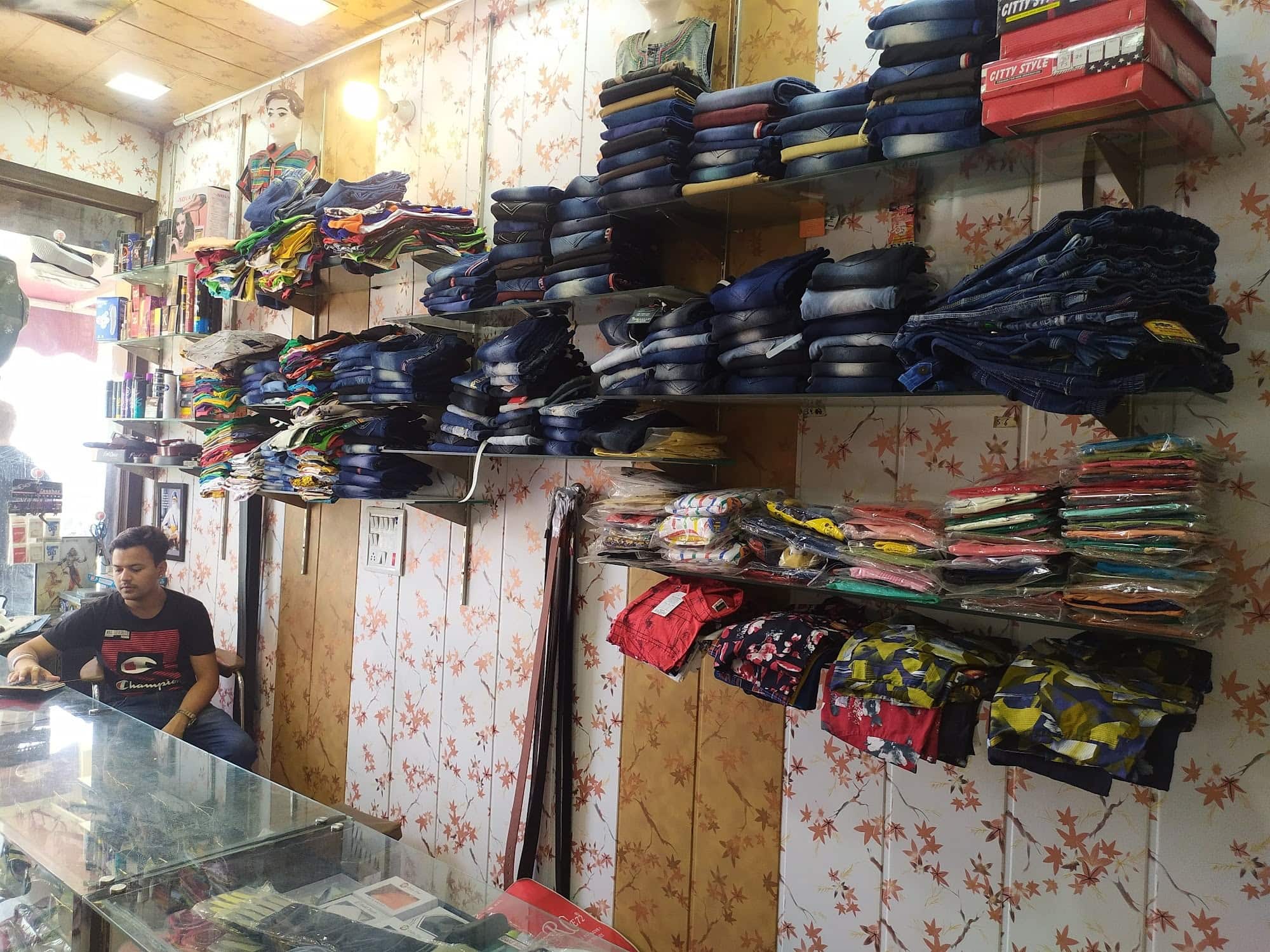 Gupta Fashion Hub in Verka,Amritsar Best NikeShoe Dealers in Amritsar Justdial