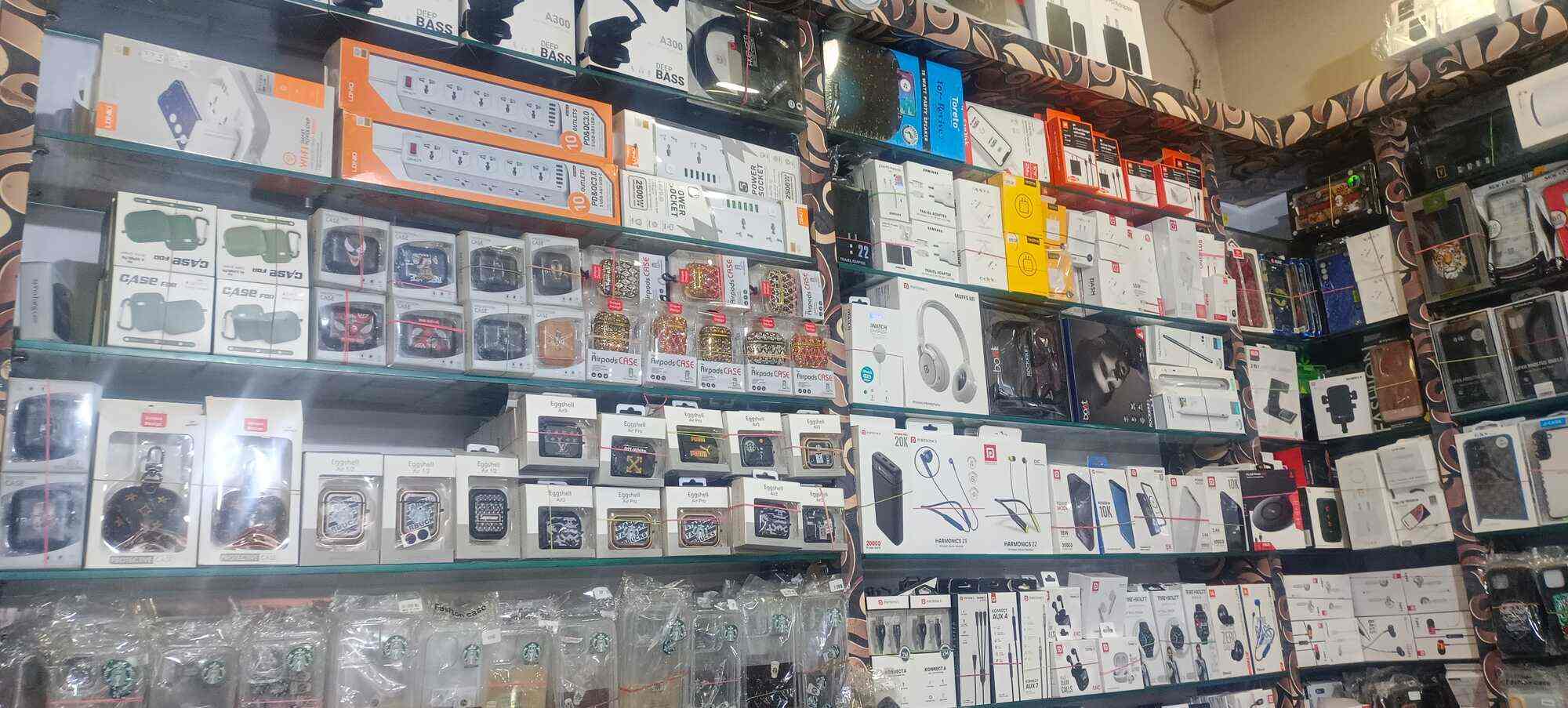 Abhi Mobile Accessory Hut in Lawrence Road,Amritsar Best Mobile Phone