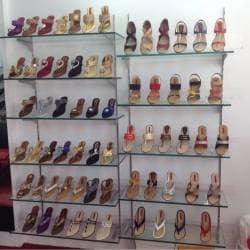 V walk shoes sales