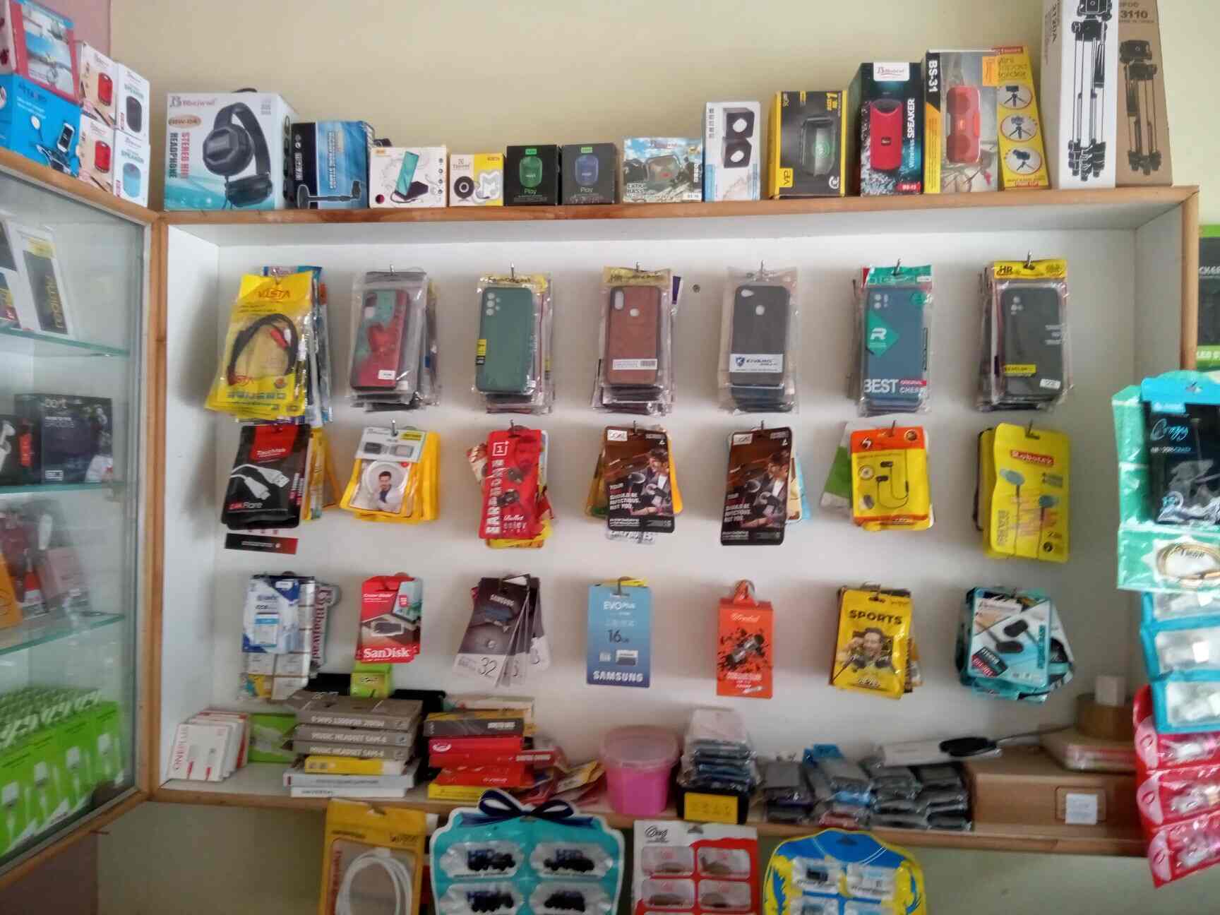Gk Mobile Accessories in Near Chaithanya School Road,Anantapur Best NokiaMobile Phone