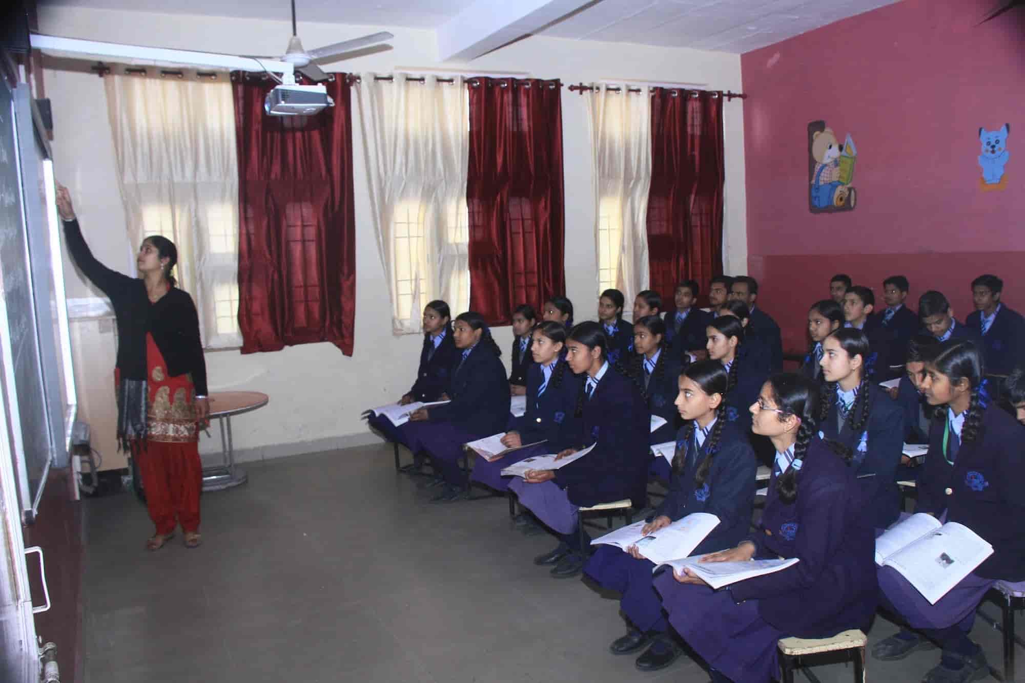 Pc Cambridge School in Housing Board,Solan Best Schools in Solan