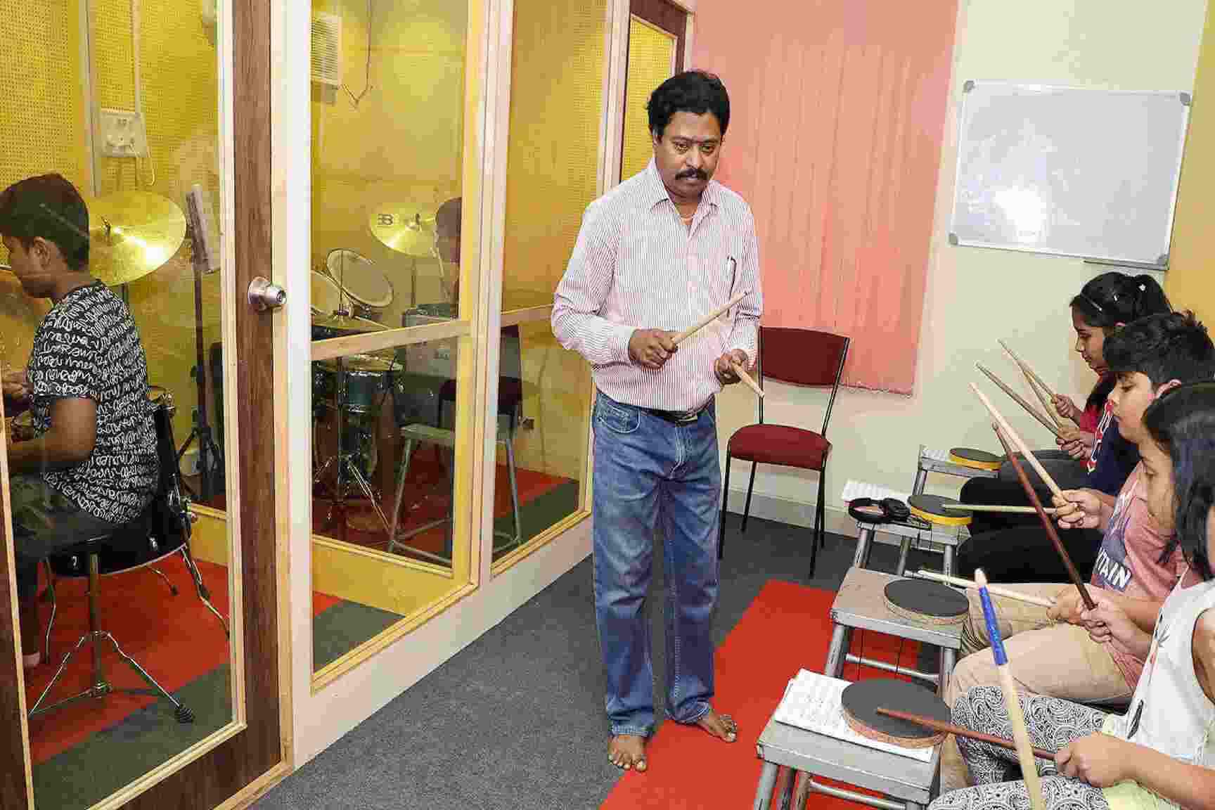 Top Music Classes For Sitar in Hegde Nagar, Bangalore near me Justdial