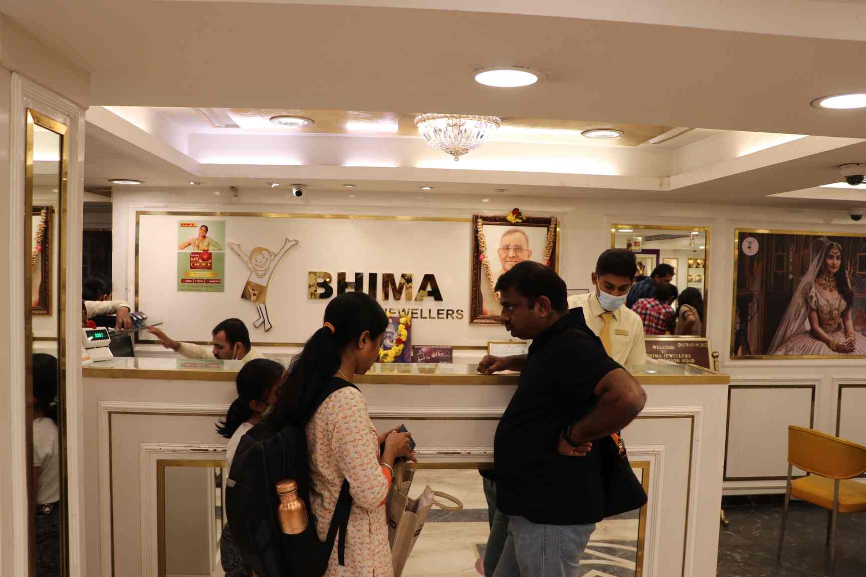 Bhima Jewellers in Dickenson Road,Bangalore Best Jewellery Showrooms