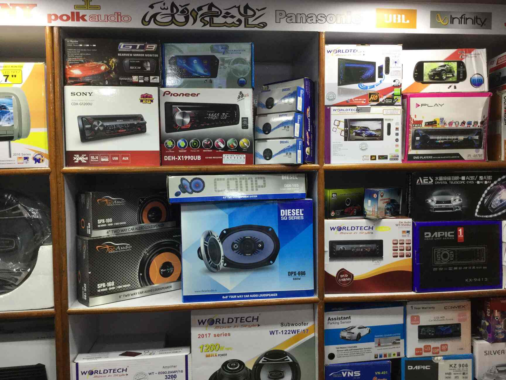Car Zone in Jc Road,Bangalore Best Automobile Accessory Dealers in