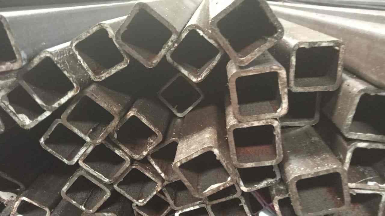 Top Rectangular Pipe Manufacturers in Bangalore रेक्टेंगुलर पाइप