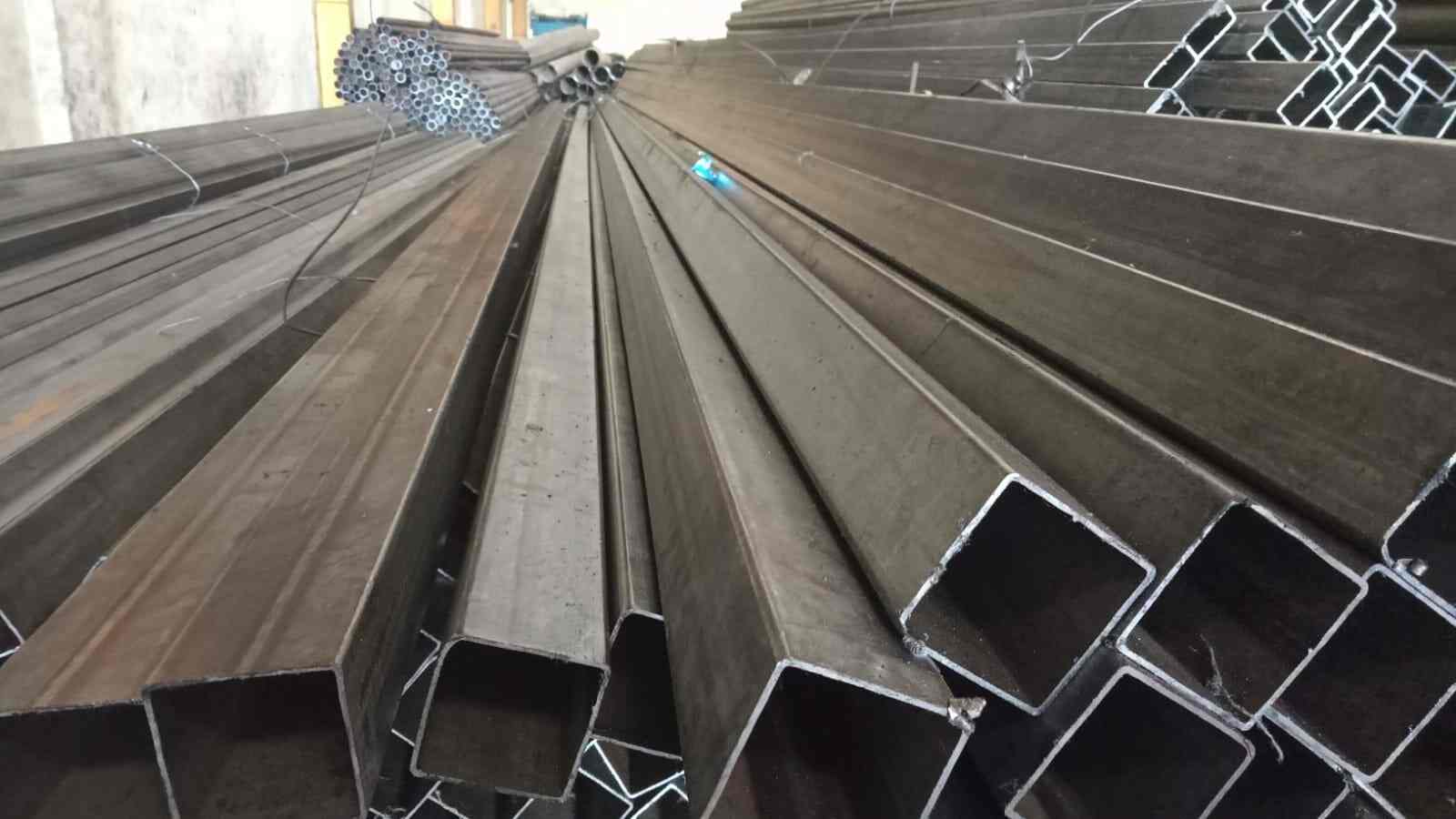 Top Rectangular Pipe Manufacturers in Bangalore रेक्टेंगुलर पाइप