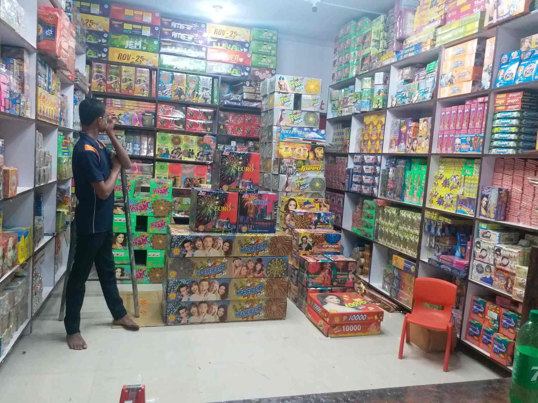 Top Fire Cracker Dealers in Mysore Road Best Cracker Dealers